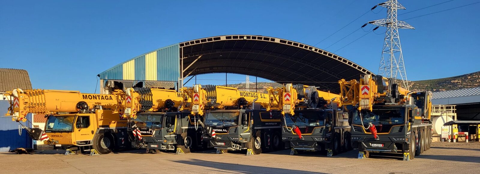 Montaga Liebherr crane fleet
